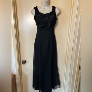 De Laru Vintage Black Maxi Dress with Bow and Sequin Detail size 4